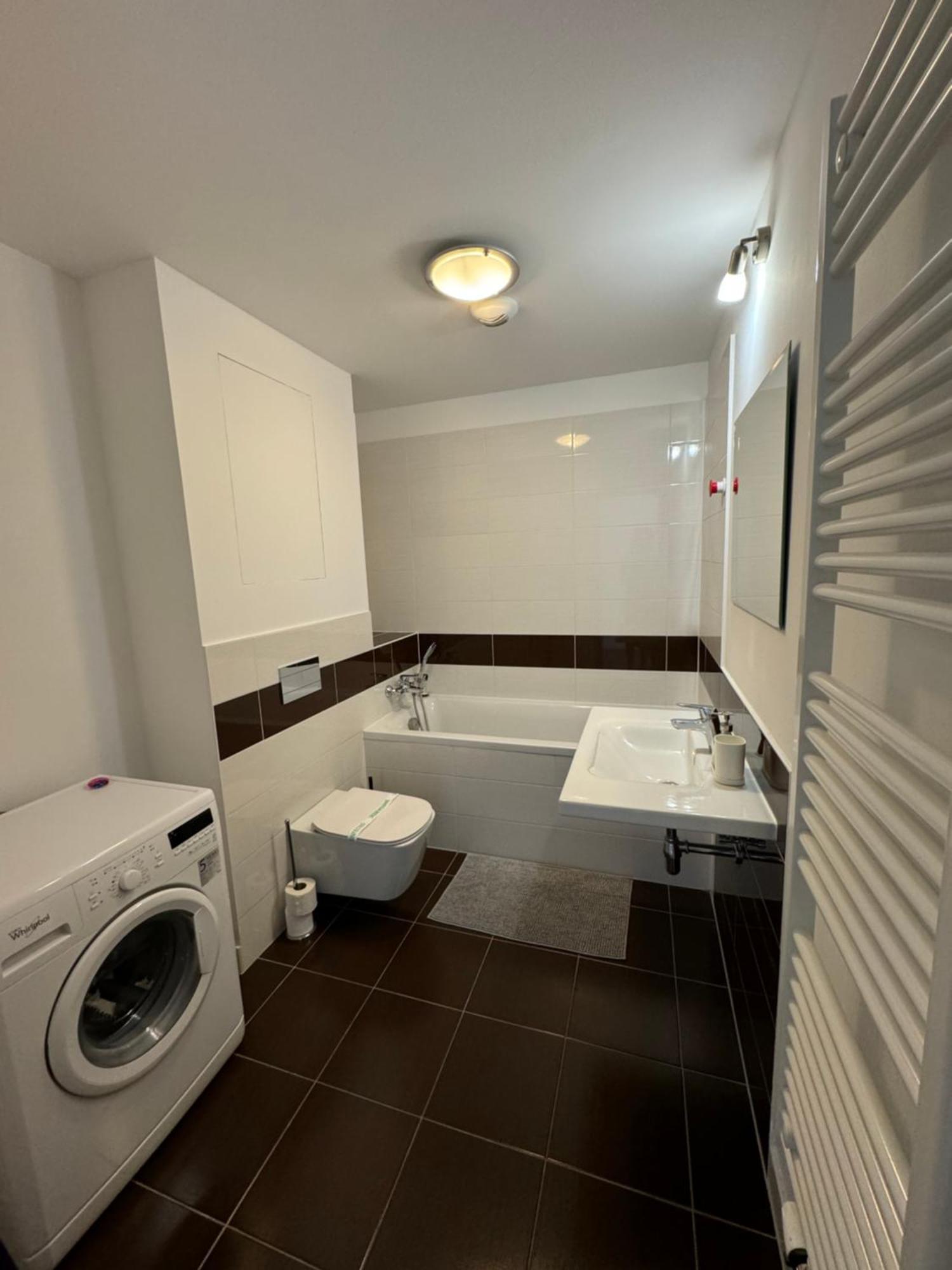 Skau Panorama Family & Business Apartment City View Free Parking Bratislava Dış mekan fotoğraf